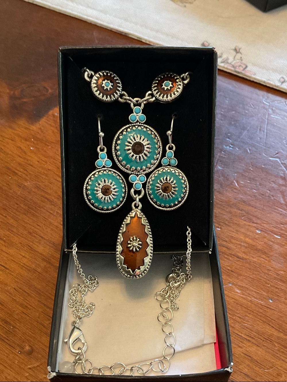 Avon Turquoise and Amber Pendant Necklace Set